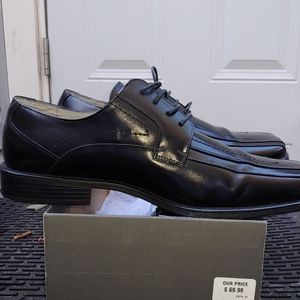 Black mens dress shoe Stacy adams Square toe